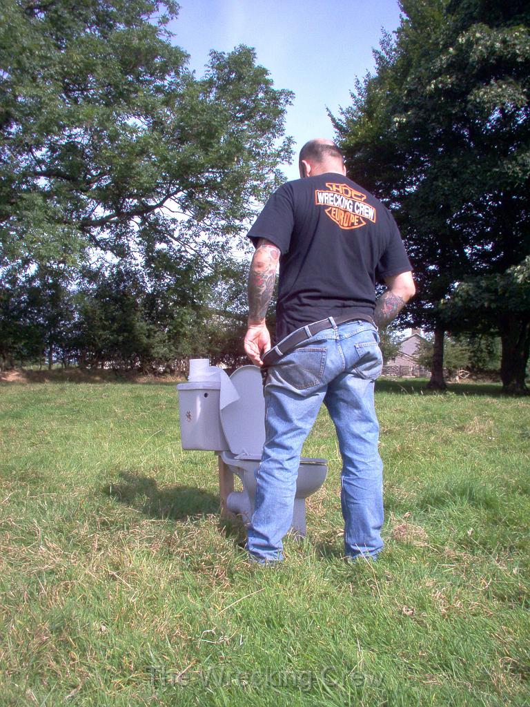 toilet 014.jpg